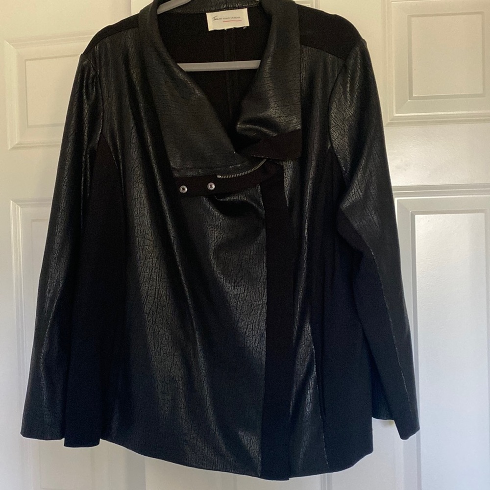 Black Vince Camuto lightweight jacket